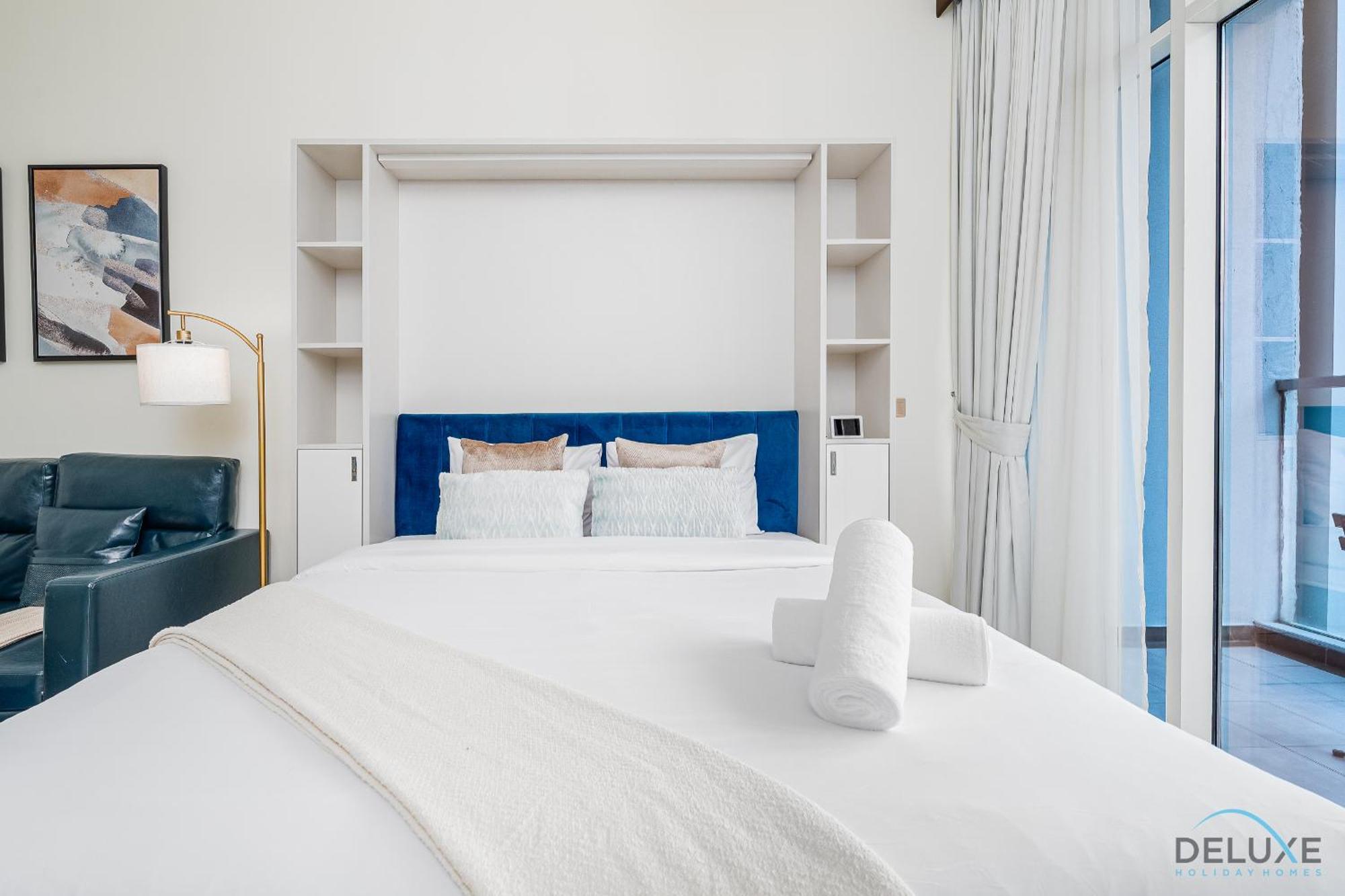 Rate Of The Week Modern Studio With Canal Views By Deluxe Holiday Homes Dubai Exterior photo