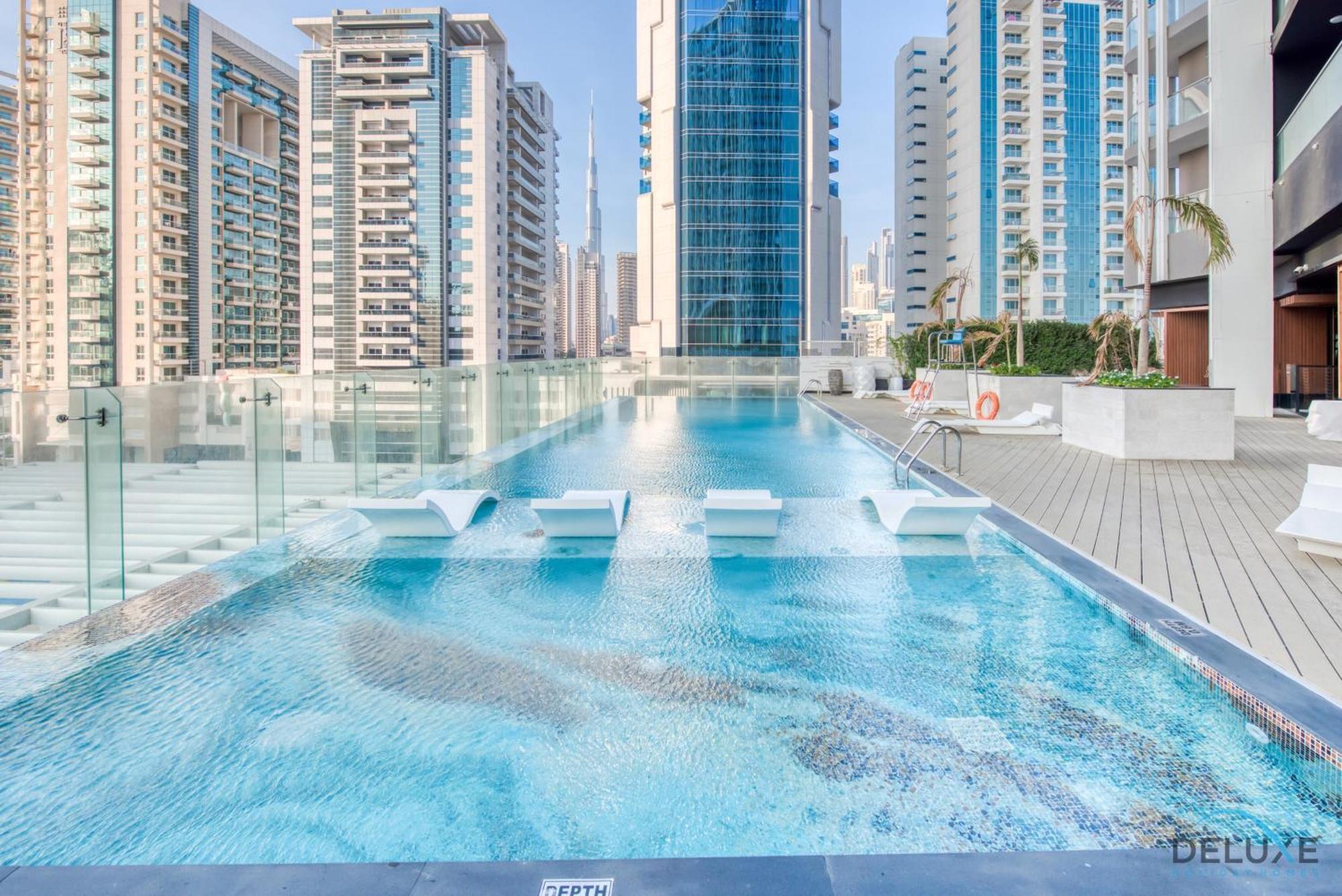 Rate Of The Week Modern Studio With Canal Views By Deluxe Holiday Homes Dubai Exterior photo