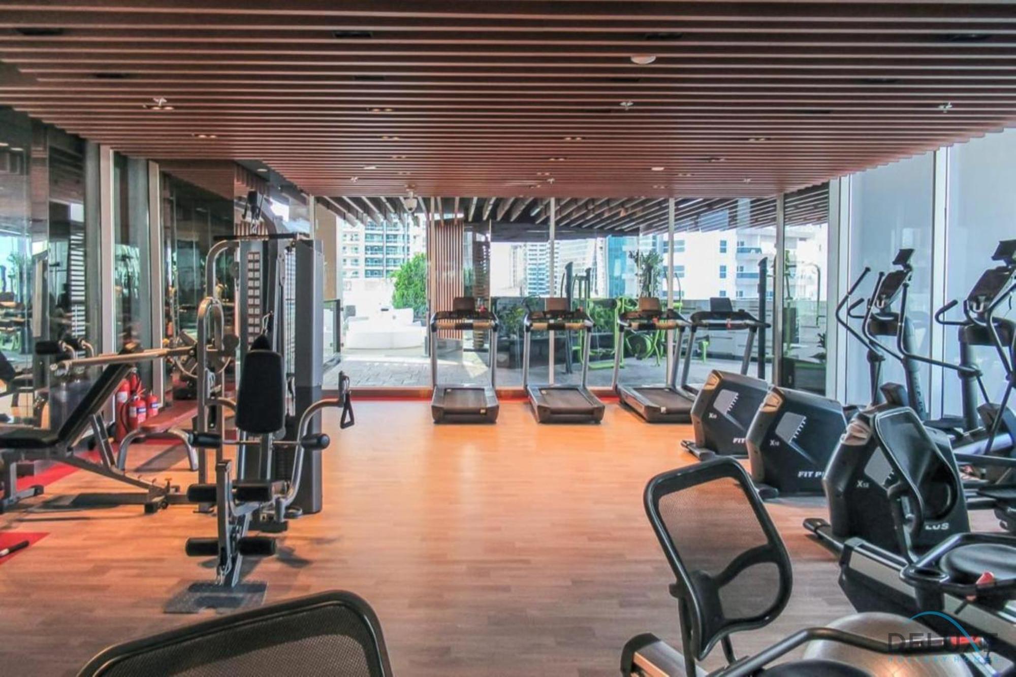 Rate Of The Week Modern Studio With Canal Views By Deluxe Holiday Homes Dubai Exterior photo