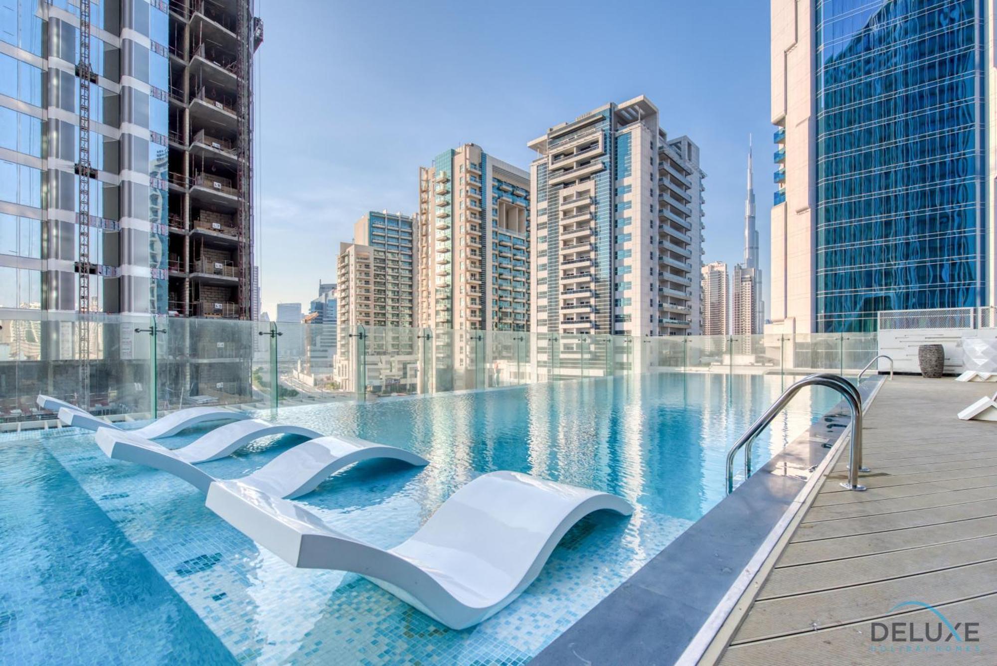 Rate Of The Week Modern Studio With Canal Views By Deluxe Holiday Homes Dubai Exterior photo
